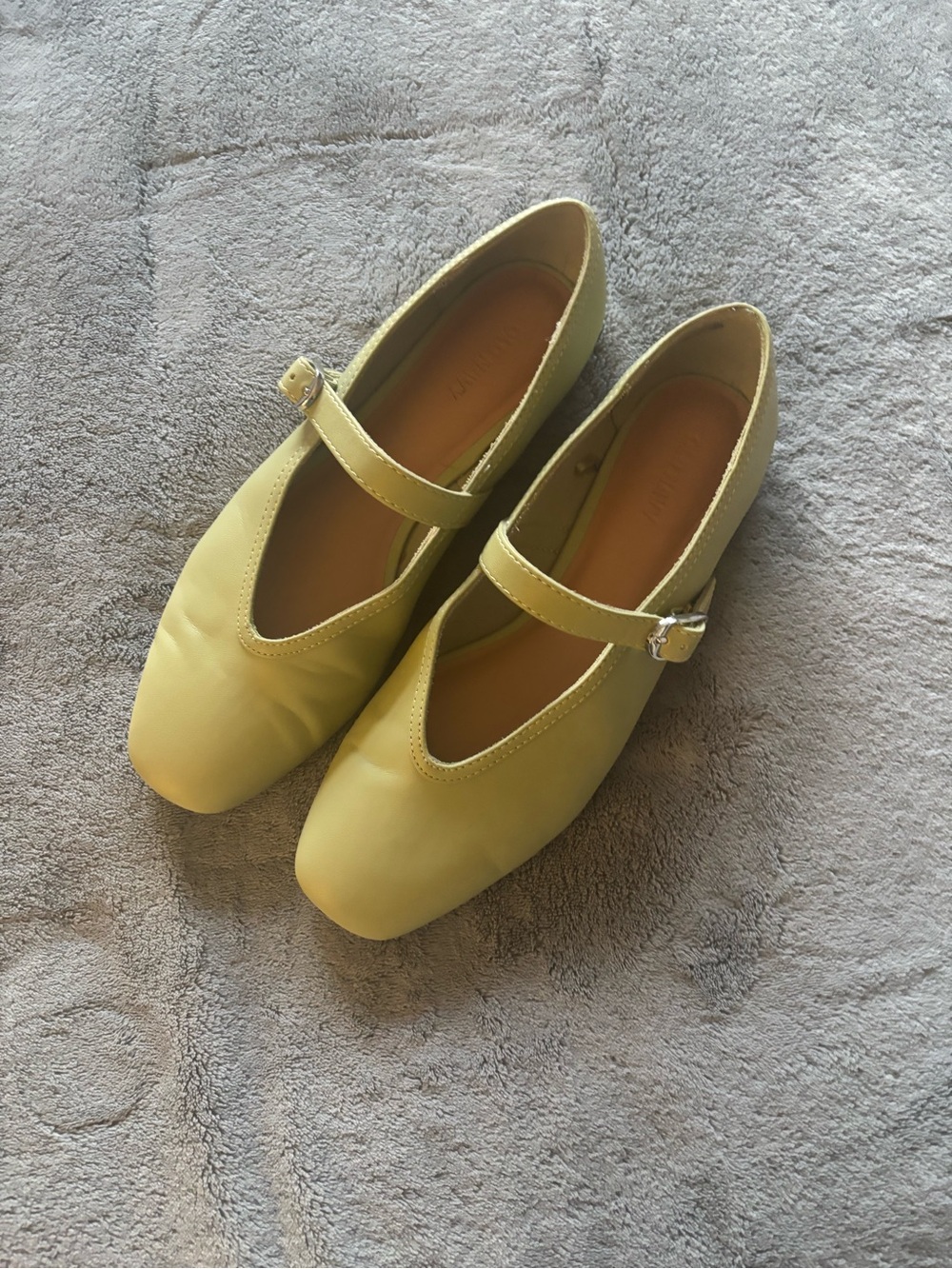 Old Navy Pistachio Green Ballet Flats